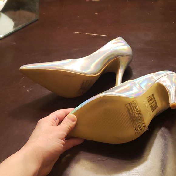 Forever 21 Iridescent High heel shoes - Picture 4 of 4